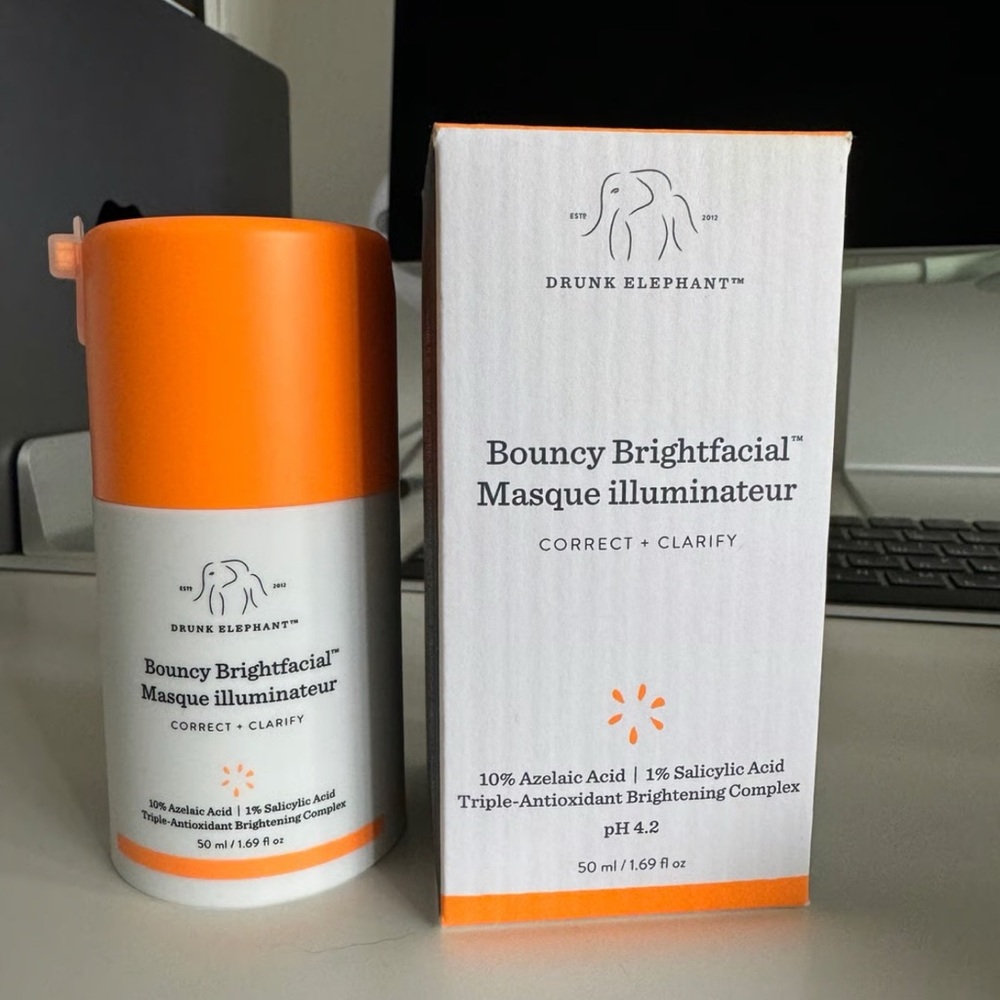Drunk Elephant Brightening Mask with Orange Cap
Brand new never used